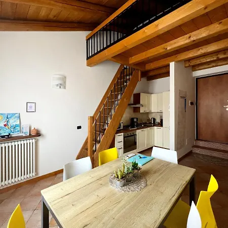 Casa Cele 公寓